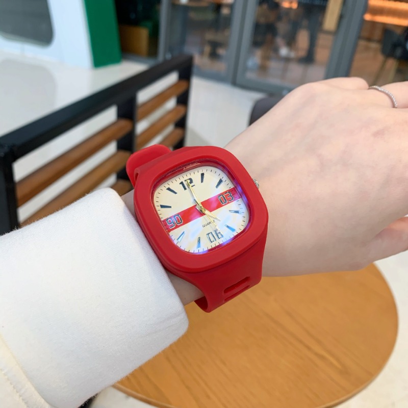 Orologio elettronico quadrato  - Outdoor Sport Watch recensione e prezzo